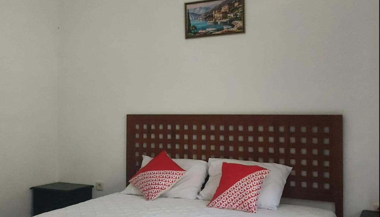 Oyo 2864 Mangsit Garden Homestay Exterior photo