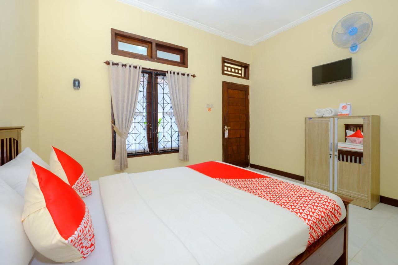 Oyo 2864 Mangsit Garden Homestay Exterior photo