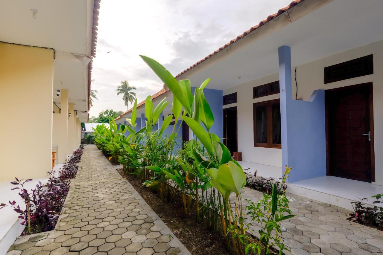 Oyo 2864 Mangsit Garden Homestay Exterior photo