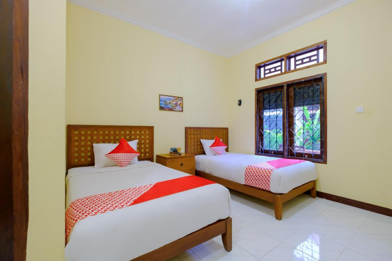Oyo 2864 Mangsit Garden Homestay Exterior photo